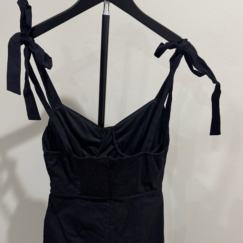 Chic Black Mini Dress with Bow Straps - Picture 4 of 4